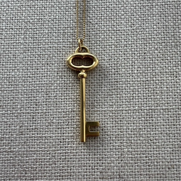 TIFFANY & CO. • Vintage Yellow Gold Tiffany Key Pendant + Fine Ball Chain - Picture 4 of 16